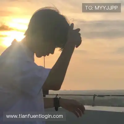 薄香绮